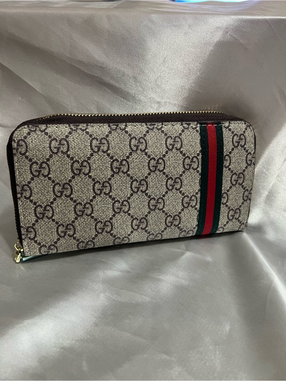 Inspired Beige Brown GG Supreme Zip Wallet with Green & Red Web